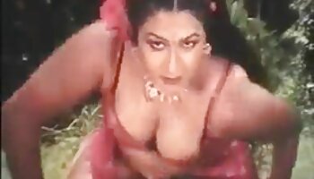 ইন্ডিকা ভিজে যায় বাংলা চোদাচুদি চাই
